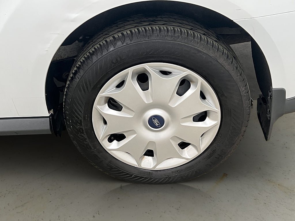 Vehicle Image 33