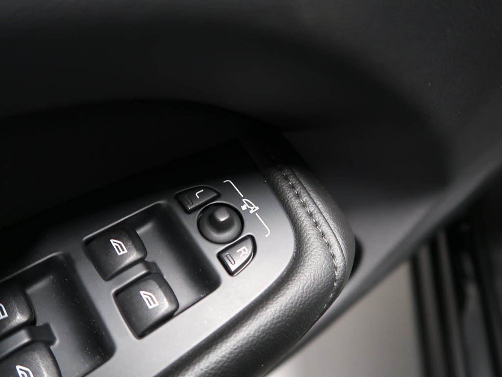 Vehicle Image 33