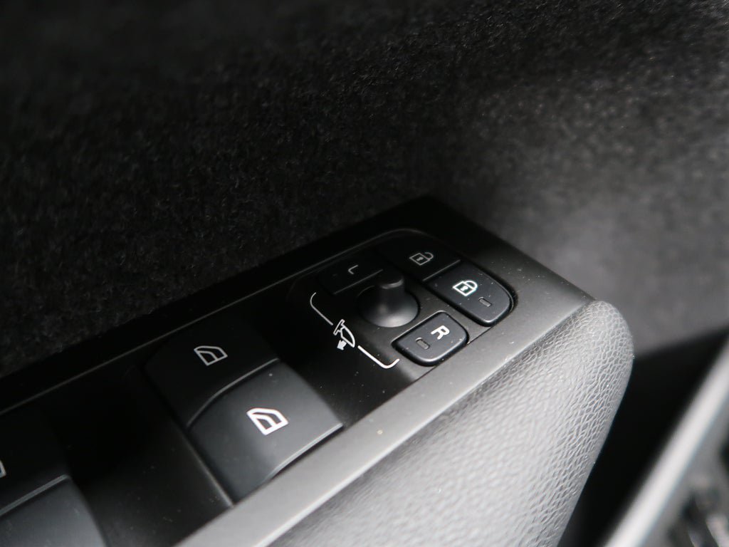 Vehicle Image 39