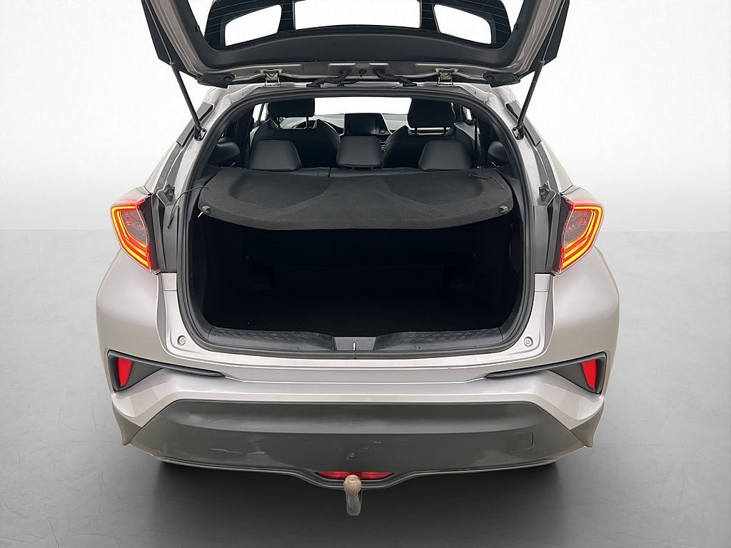 Vehicle Image 9