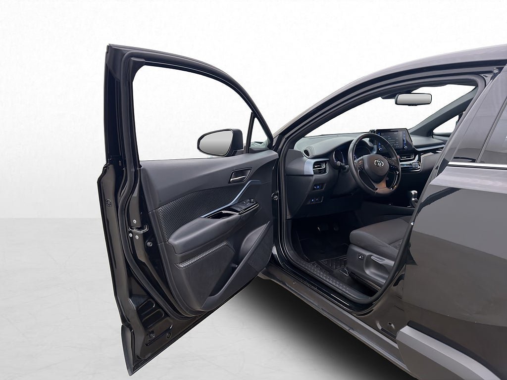 Vehicle Image 10