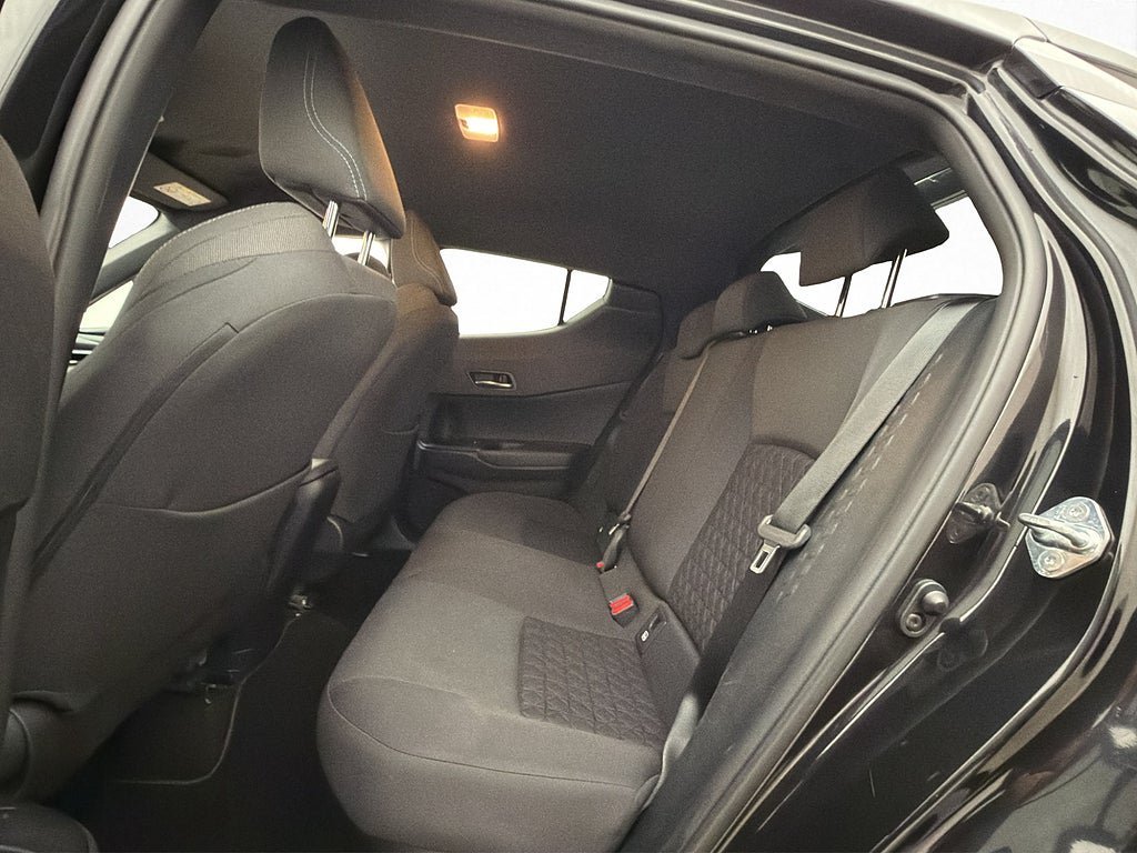 Vehicle Image 14