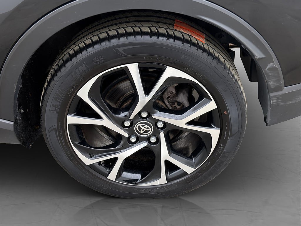 Vehicle Image 30