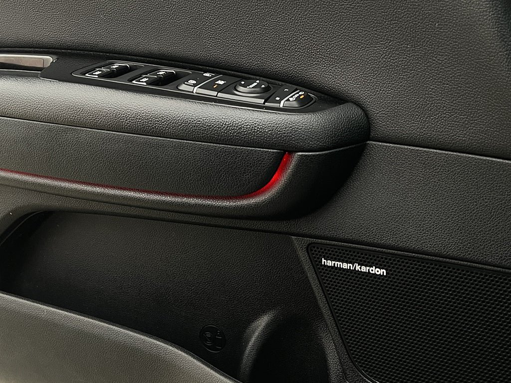 Vehicle Image 33
