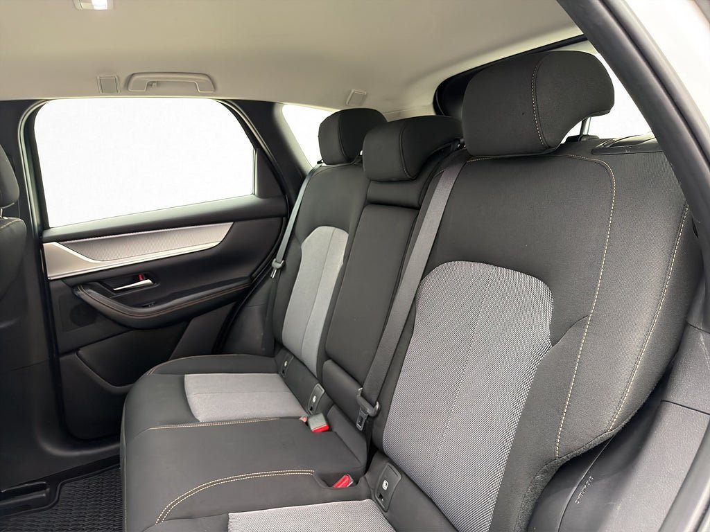 Vehicle Image 30