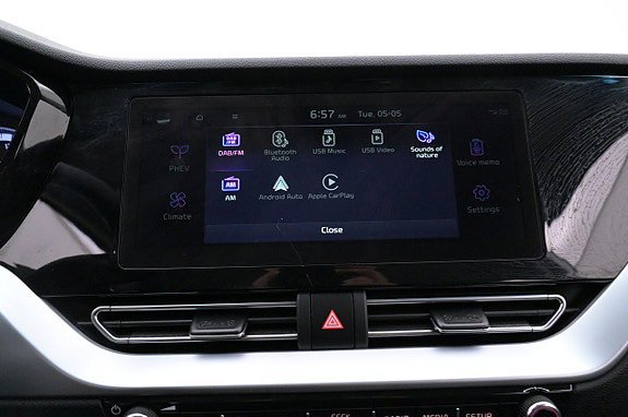 Vehicle Image 16