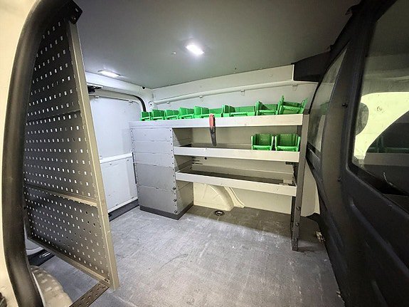 Vehicle Image 11
