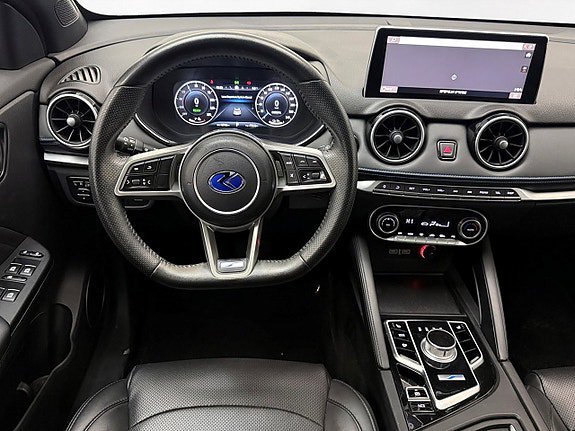 Vehicle Image 16