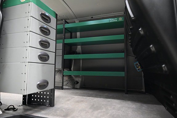 Vehicle Image 33