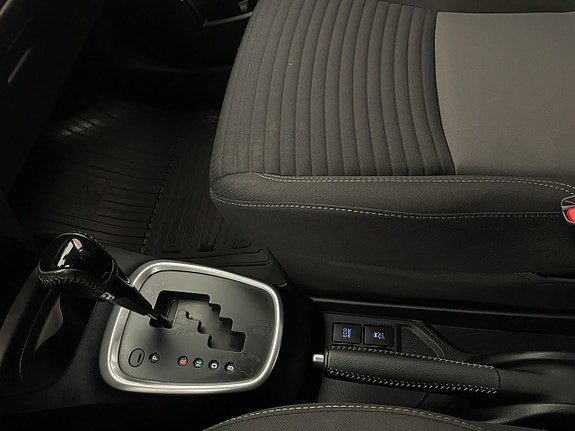 Vehicle Image 24