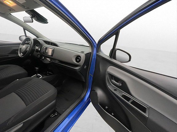 Vehicle Image 26