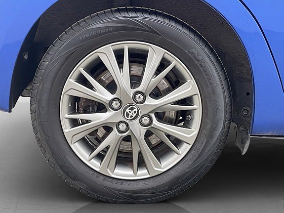 Vehicle Image 31