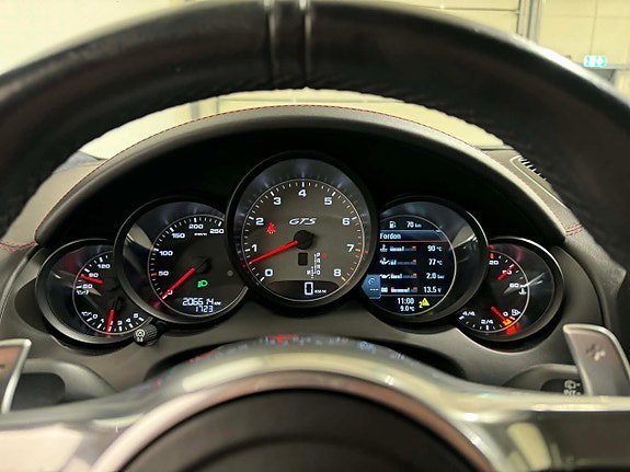 Vehicle Image 14