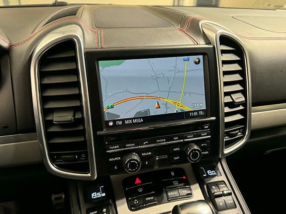 Vehicle Image 19