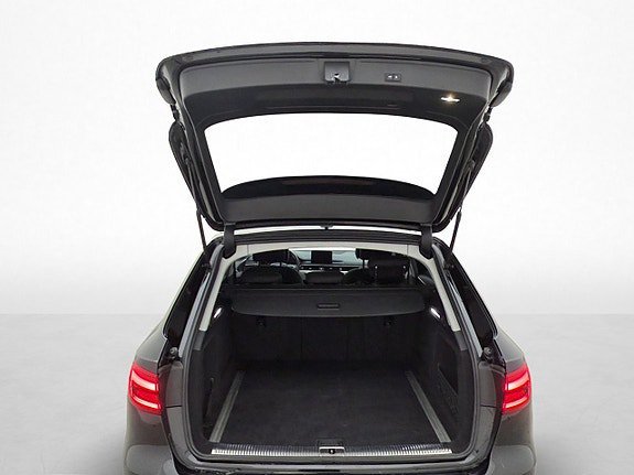 Vehicle Image 26