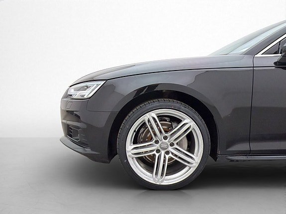 Vehicle Image 31