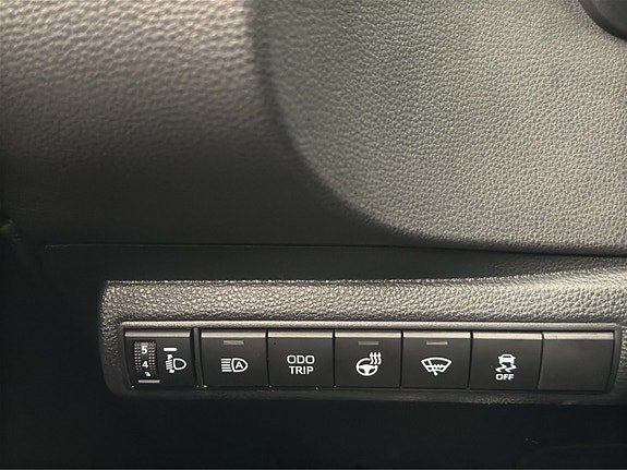Vehicle Image 28