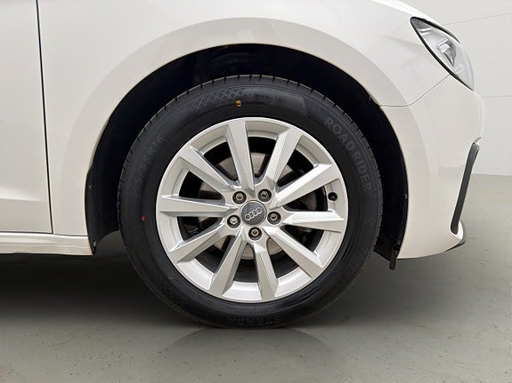 Vehicle Image 30