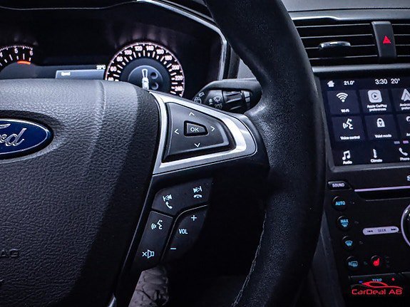Vehicle Image 21