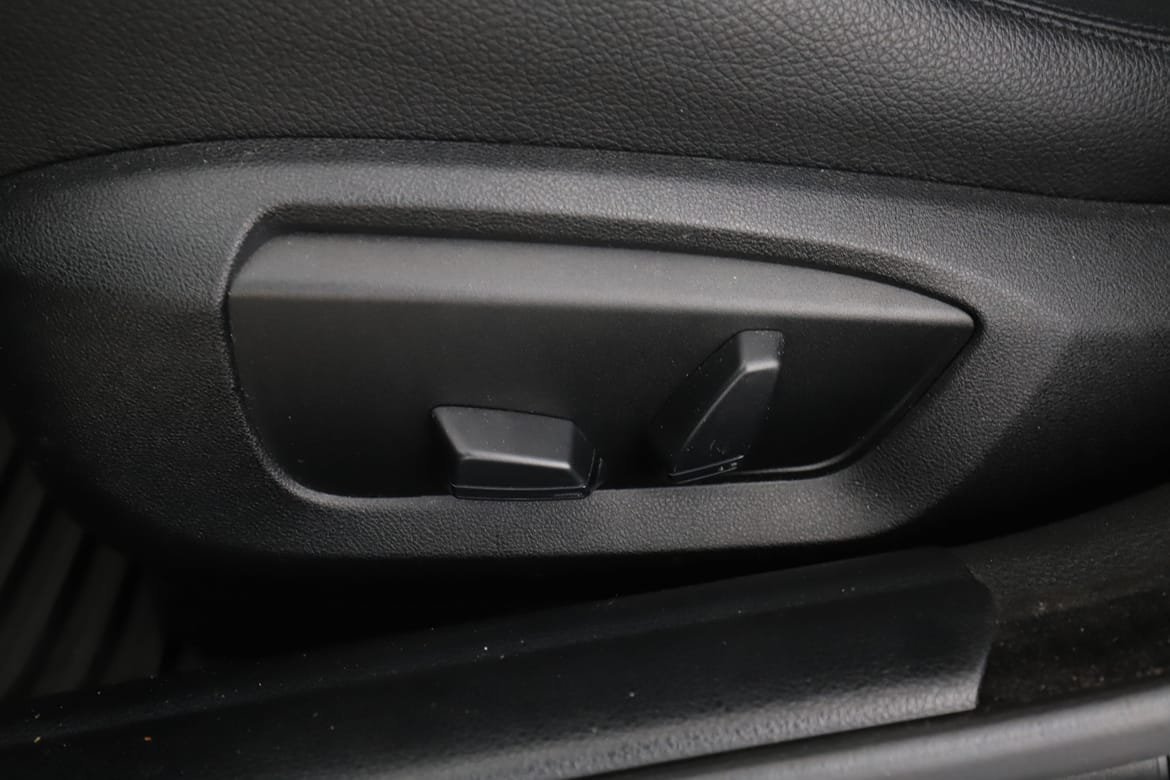 Vehicle Image 34