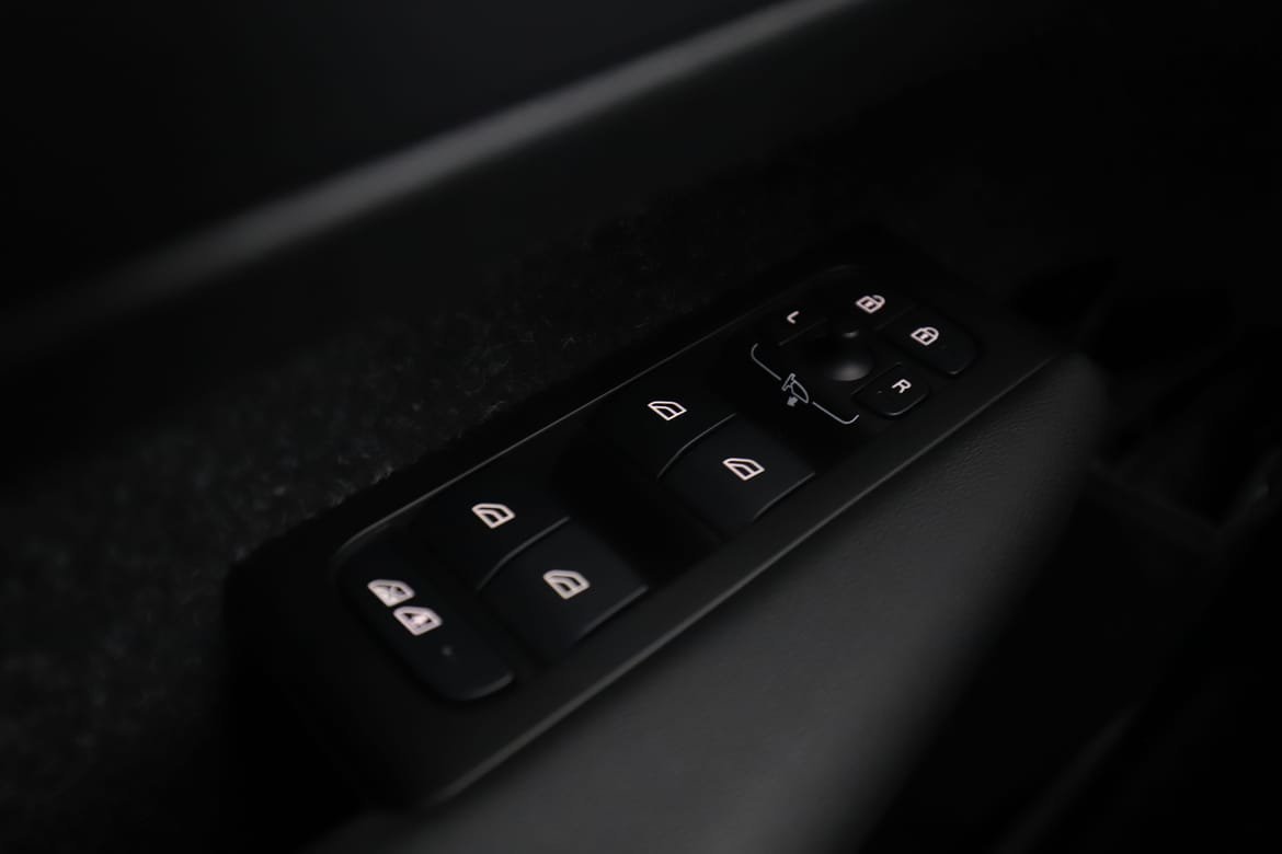 Vehicle Image 33