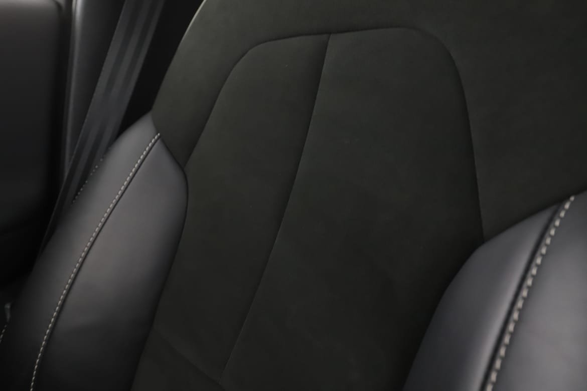 Vehicle Image 36