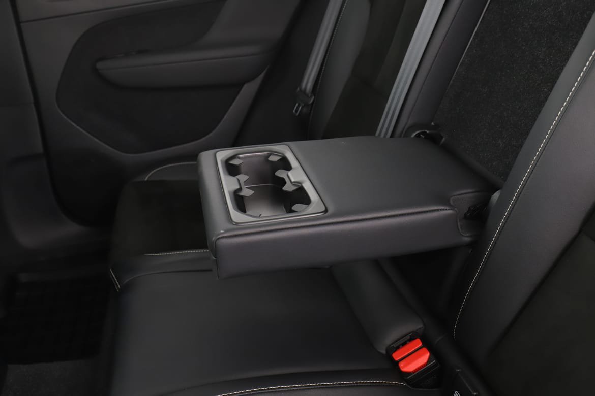 Vehicle Image 39