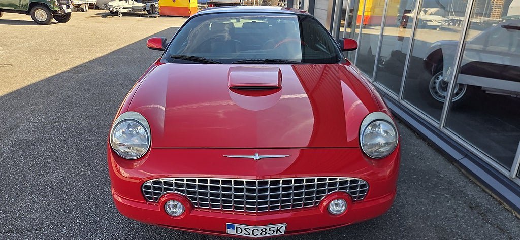 Vehicle Image 23