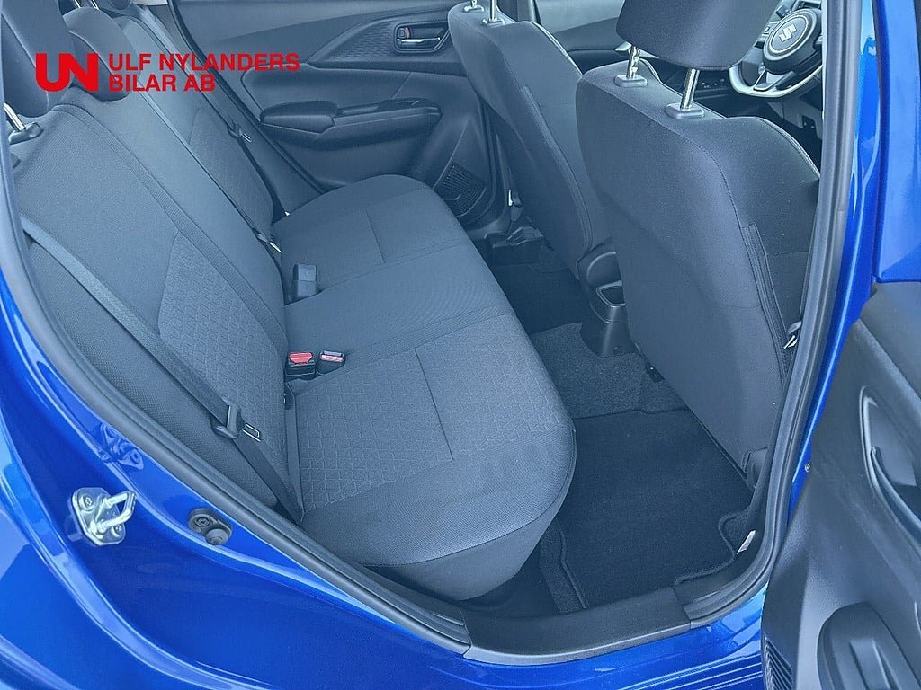 Vehicle Image 11
