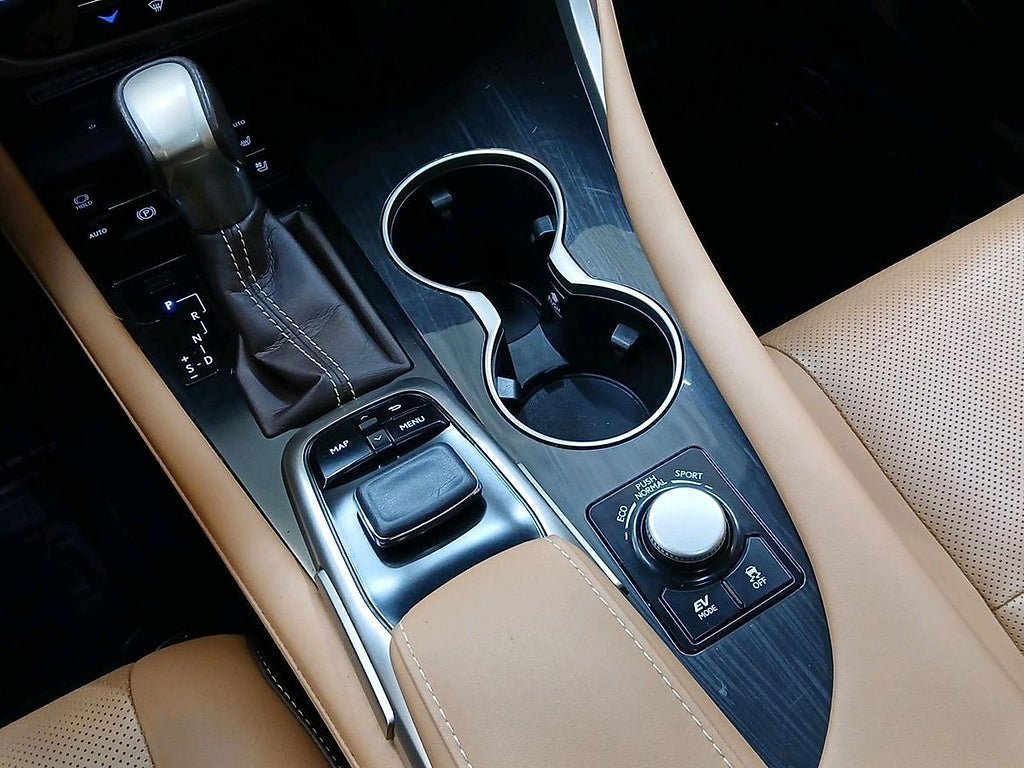 Vehicle Image 18