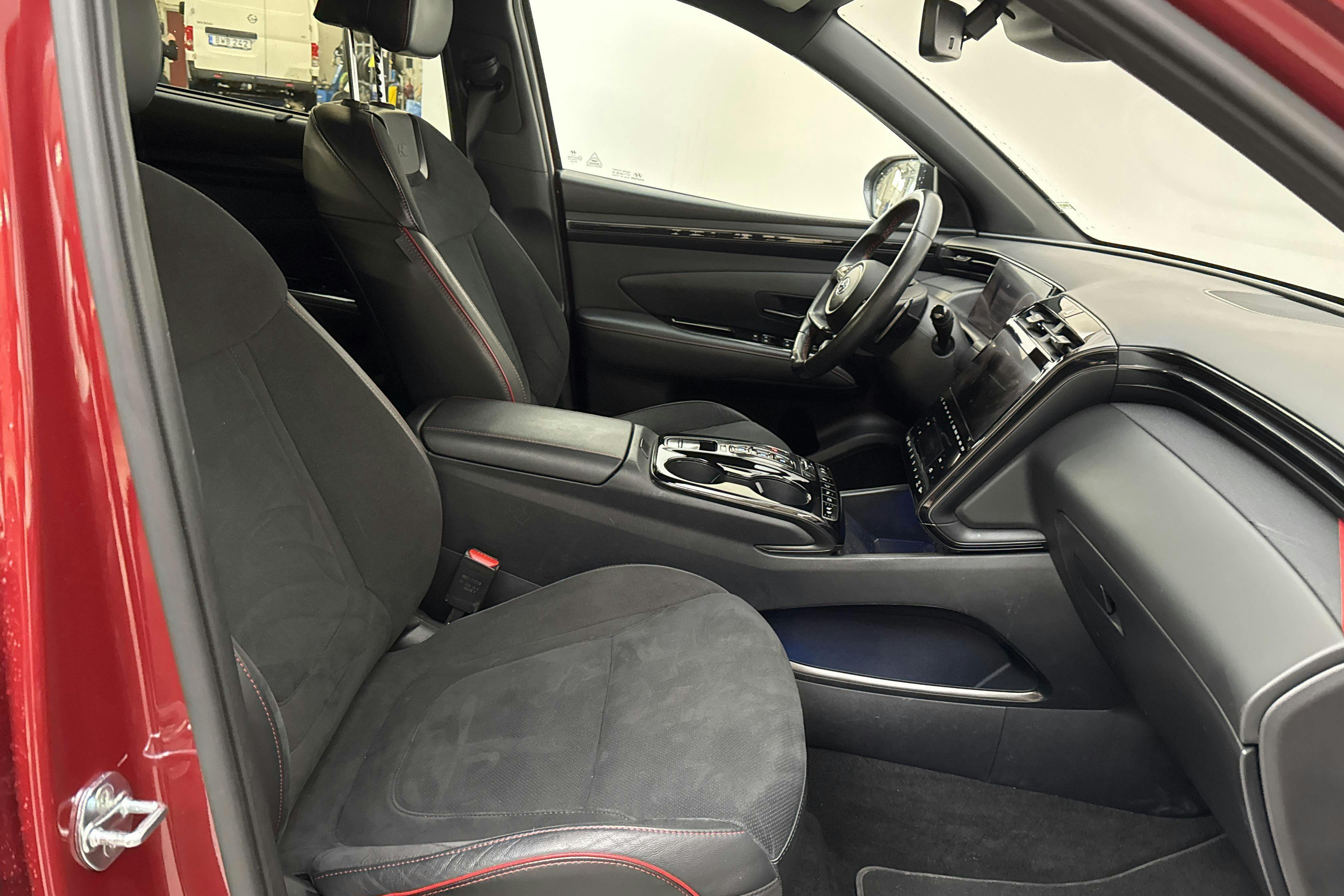 Vehicle Image 7