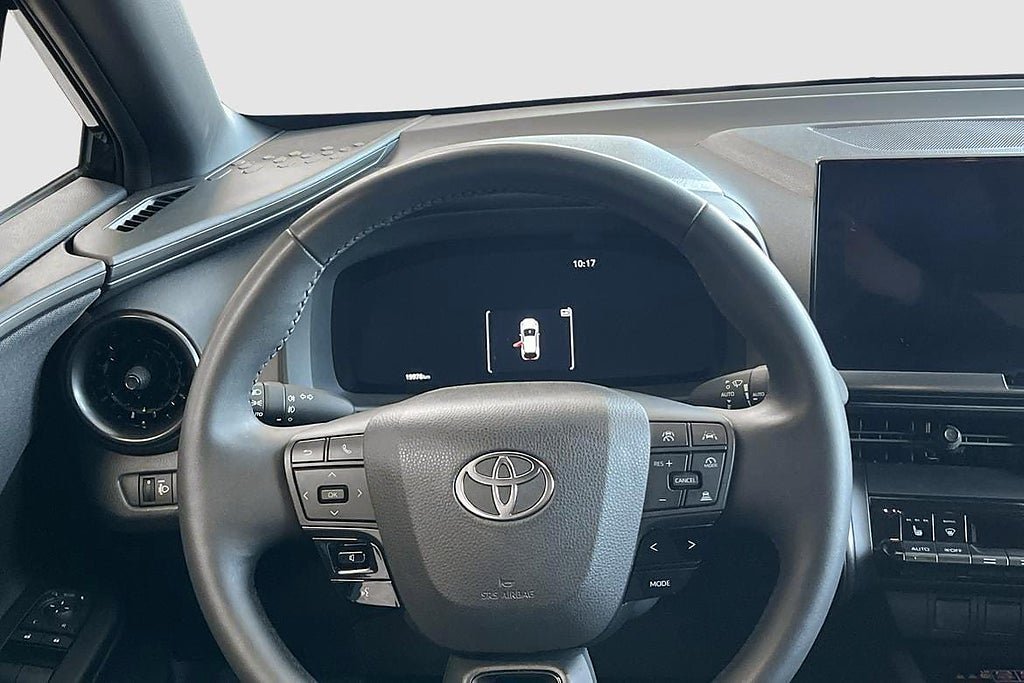 Vehicle Image 11