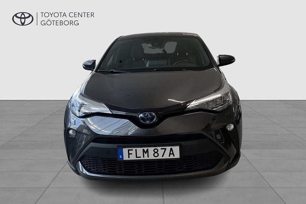 Vehicle Image 8