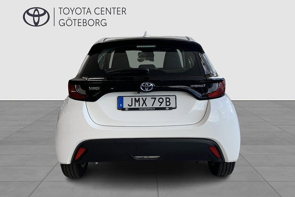 Vehicle Image 7