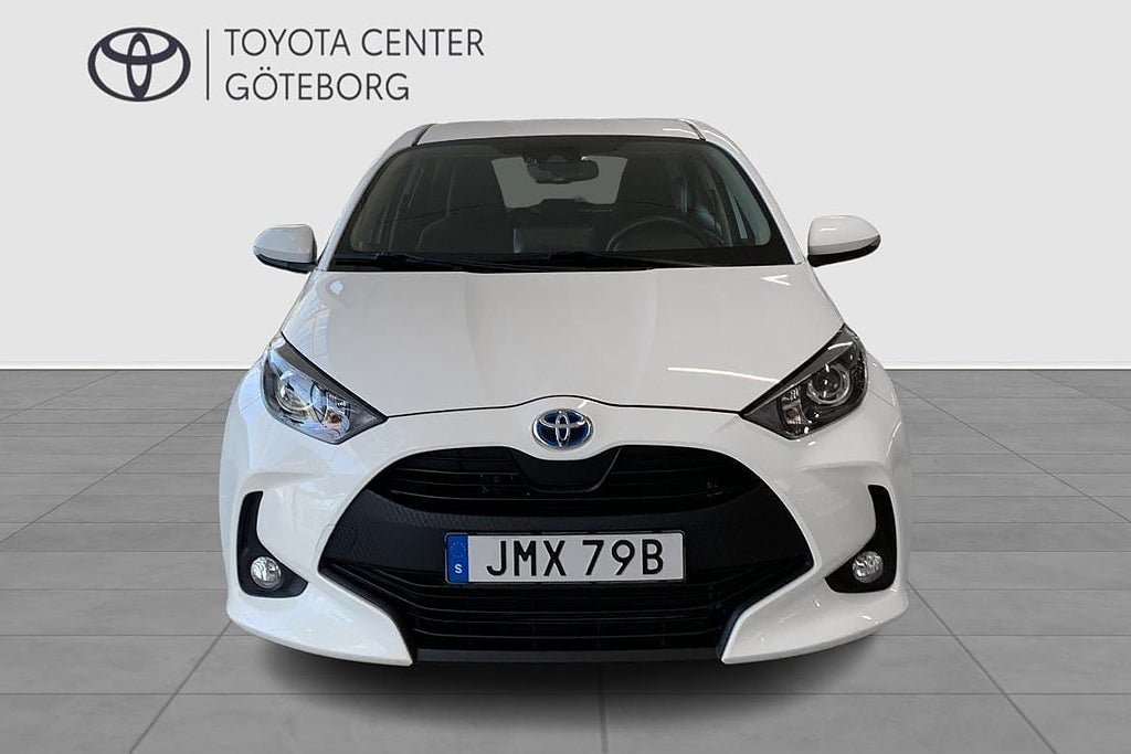 Vehicle Image 8