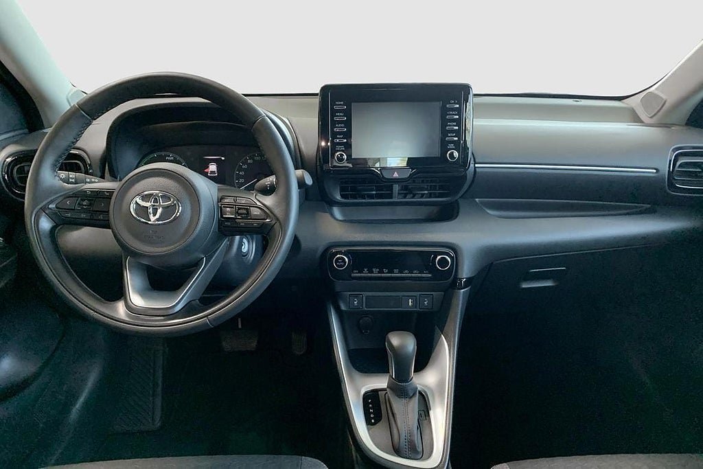 Vehicle Image 11