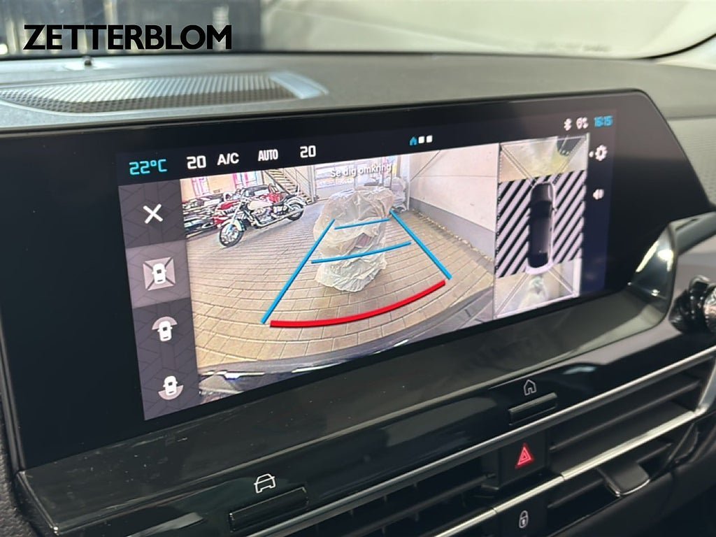 Vehicle Image 15