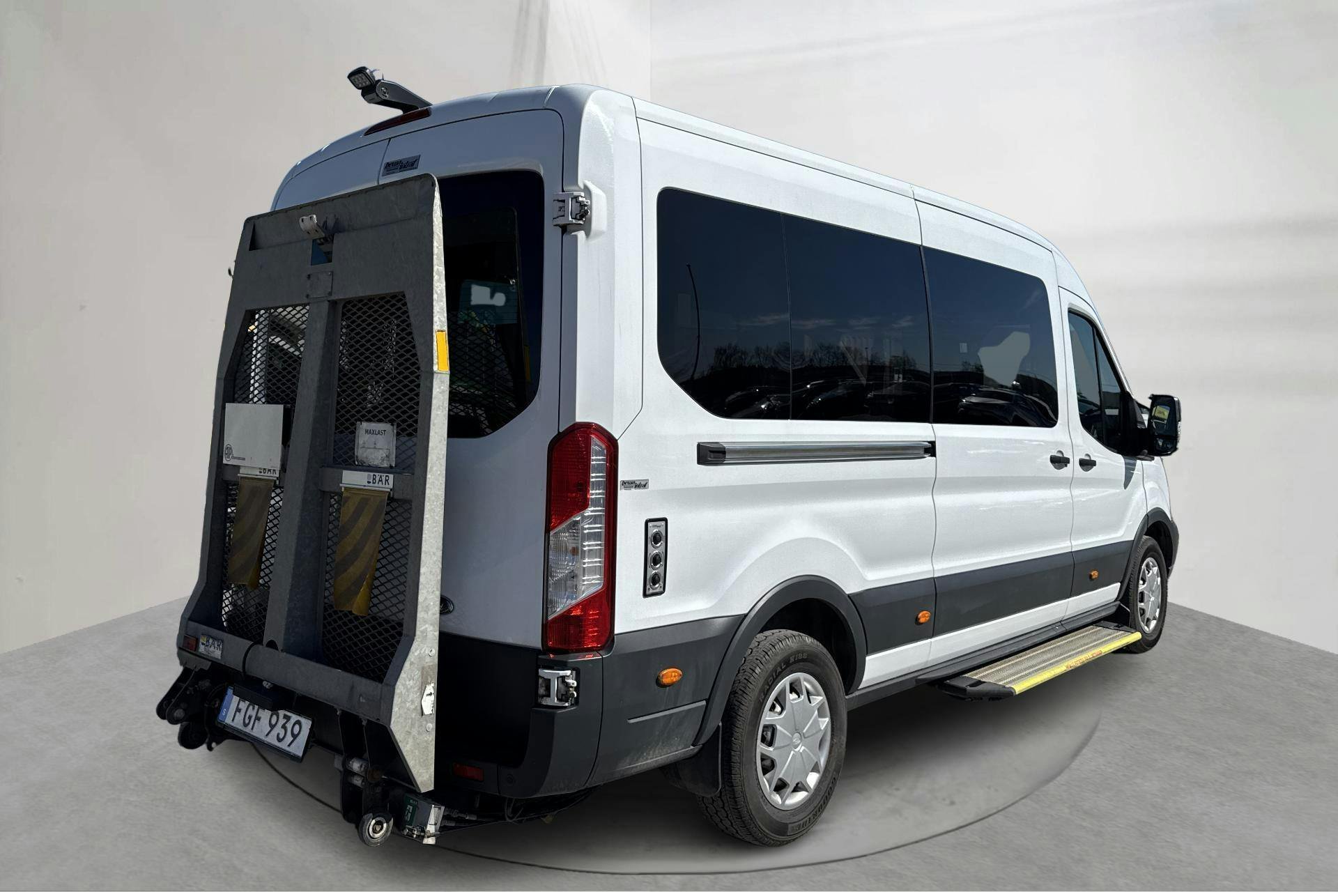 Vehicle Image 3
