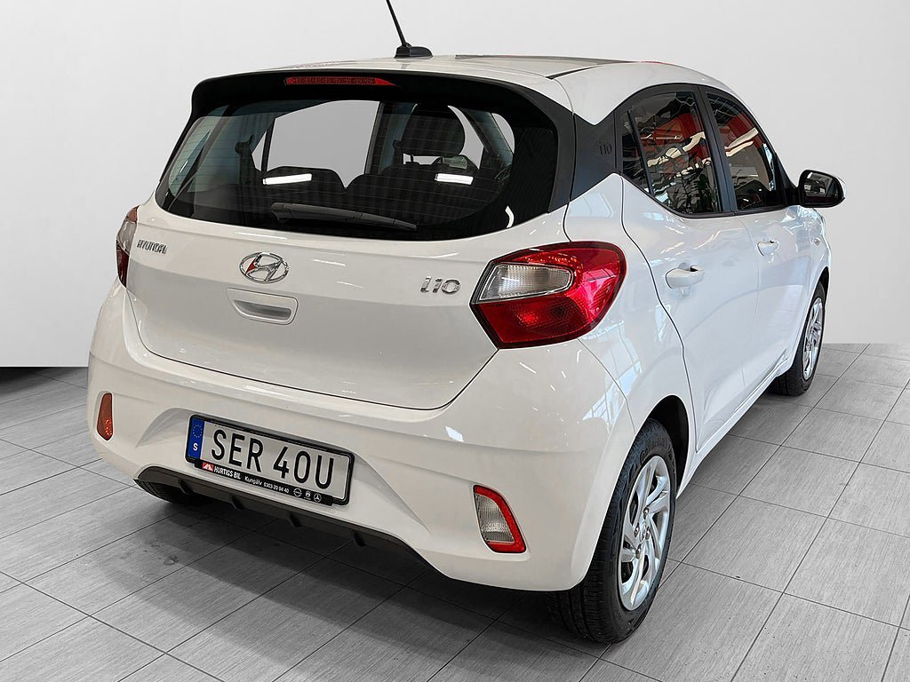 Vehicle Image 7