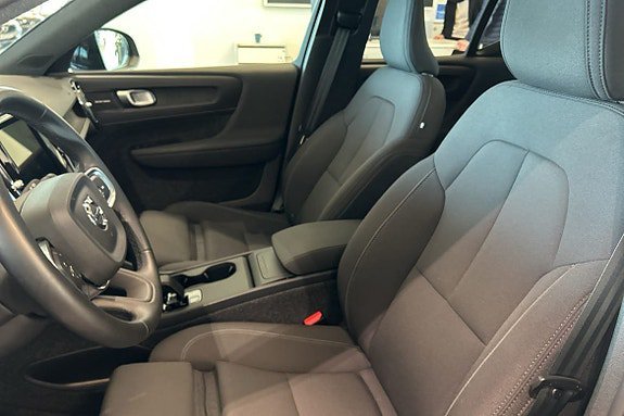 Vehicle Image 26