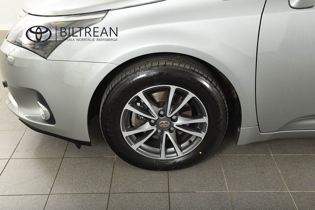 Vehicle Image 15