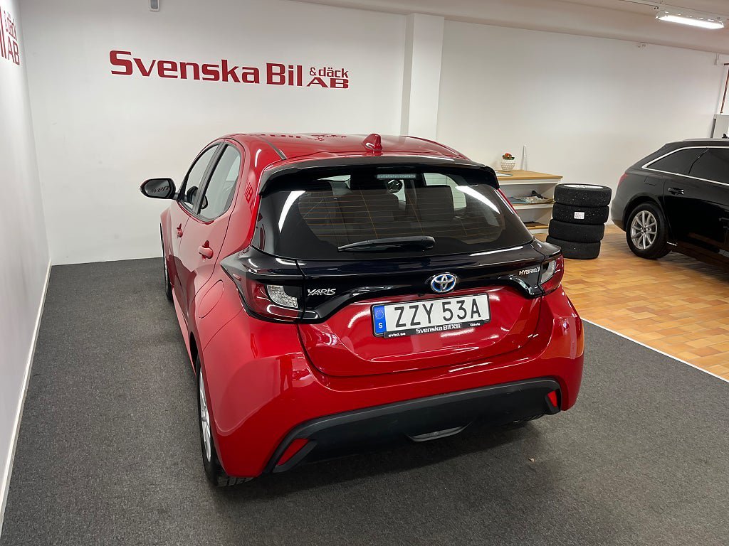 Vehicle Image 10