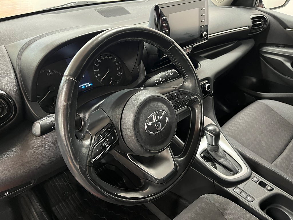 Vehicle Image 13
