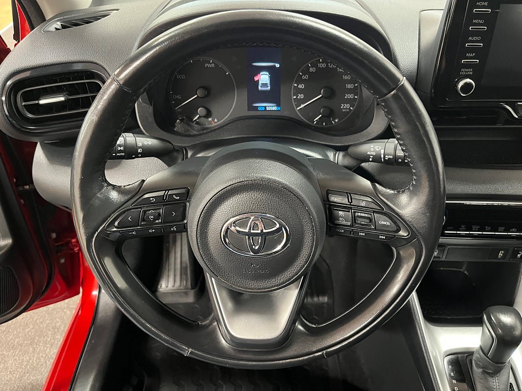 Vehicle Image 14