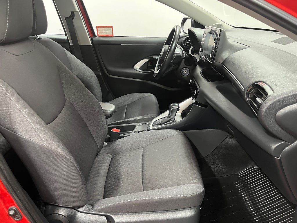 Vehicle Image 19