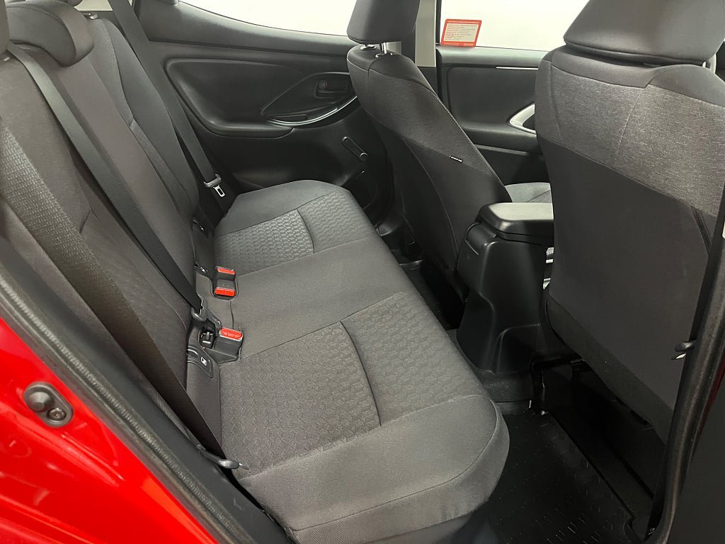 Vehicle Image 21