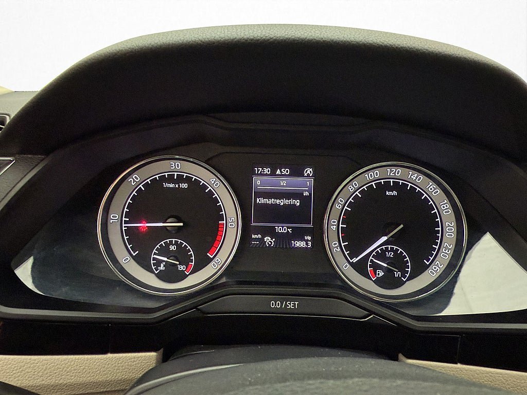 Vehicle Image 28