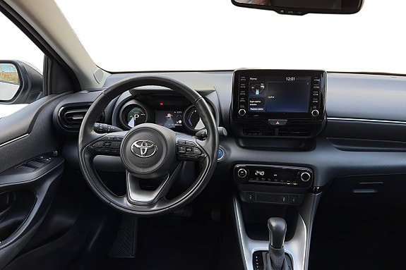 Vehicle Image 7