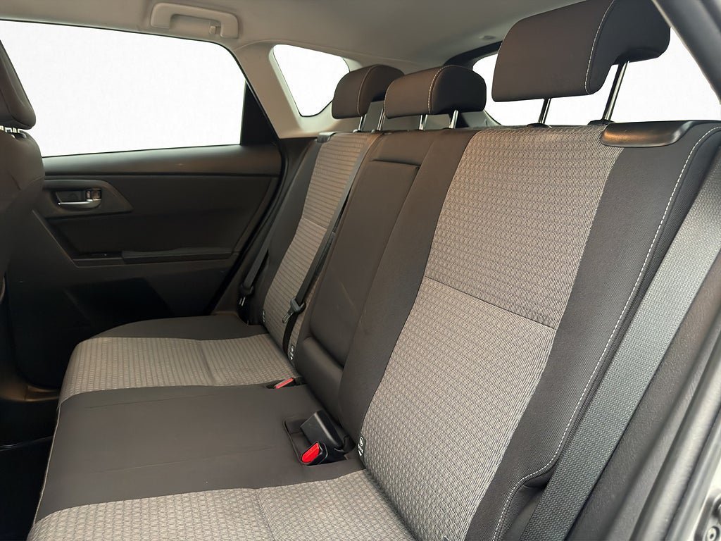 Vehicle Image 23