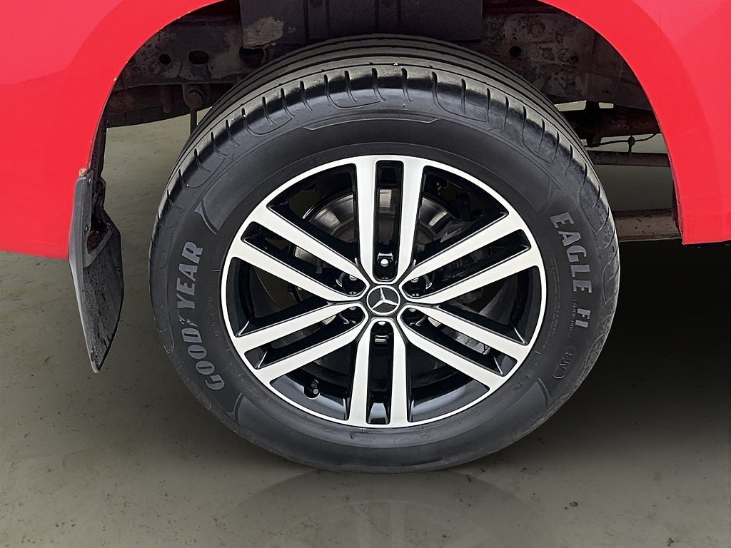 Vehicle Image 38